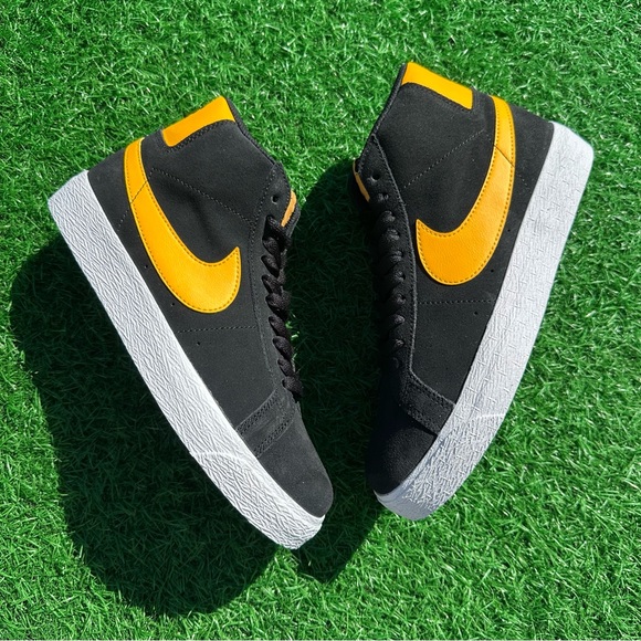 Nike Sb Zoom Blazer Mid Black / University Gold - Picture 9 of 13